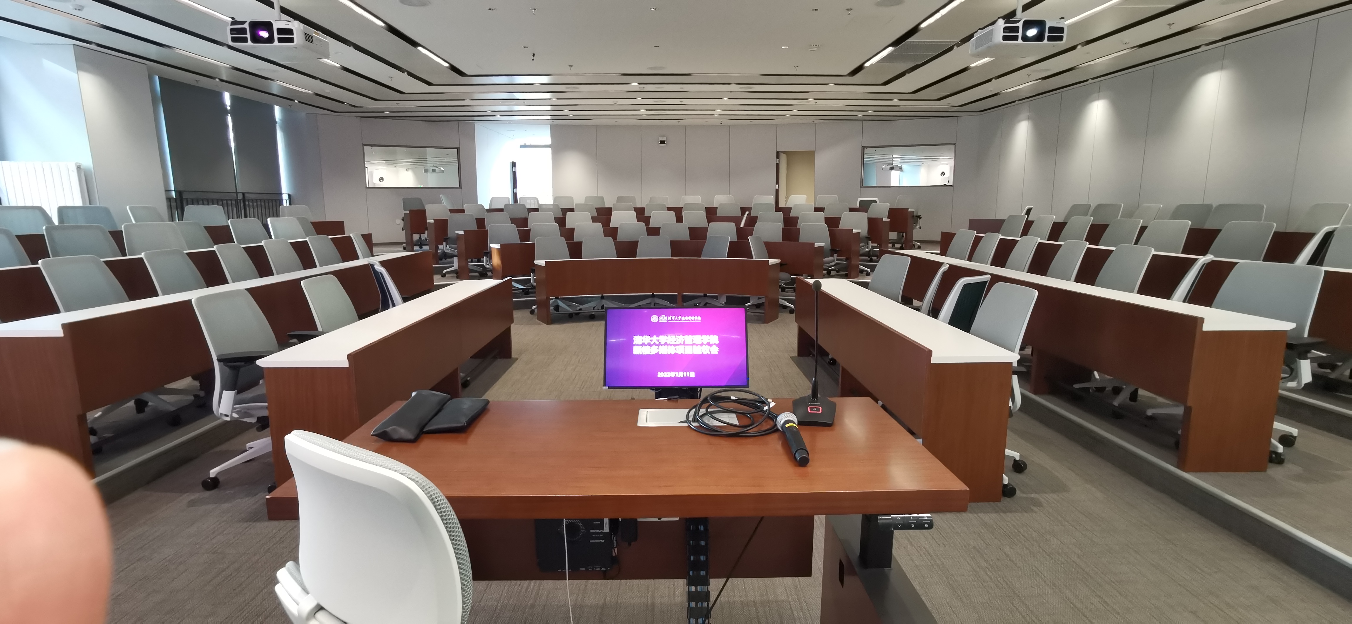 1642053639579042276.jpg 1642053639579042276.jpg